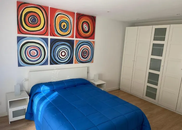 Lägenhet Anaral-casco Viejo Gijon-autocheck 24h *