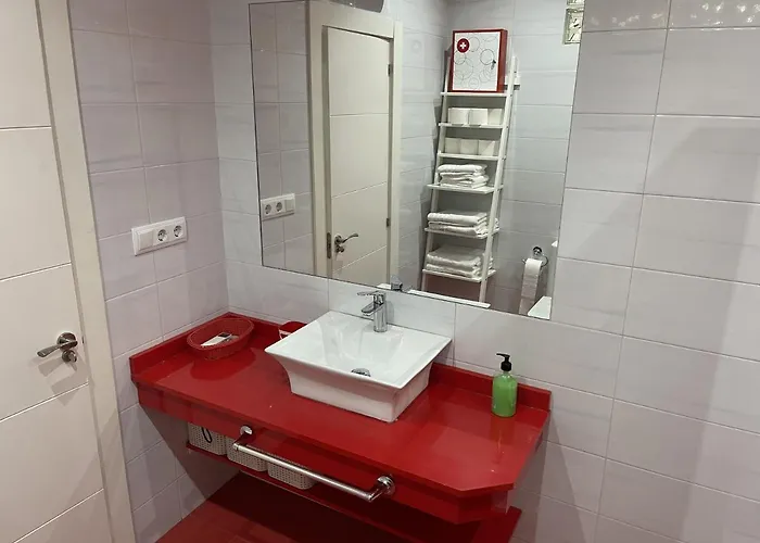 Lägenhet Anaral-casco Viejo Gijon-autocheck 24h *